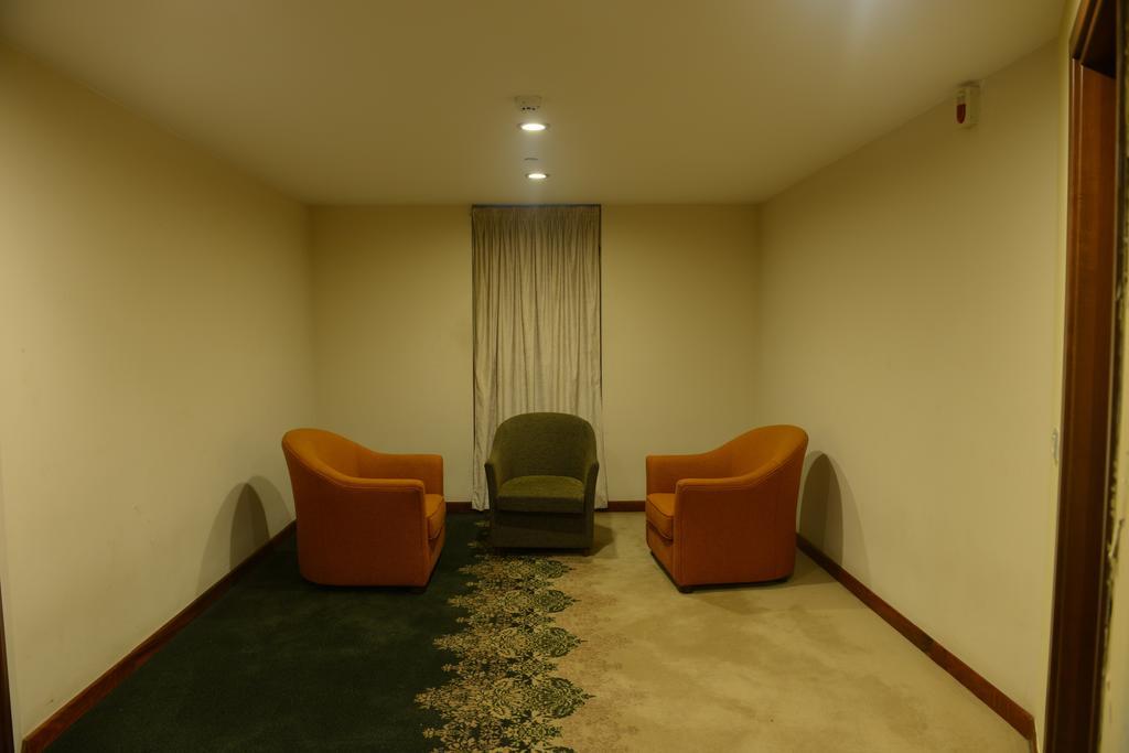 Al Mansour Hotel Baghdād Room photo