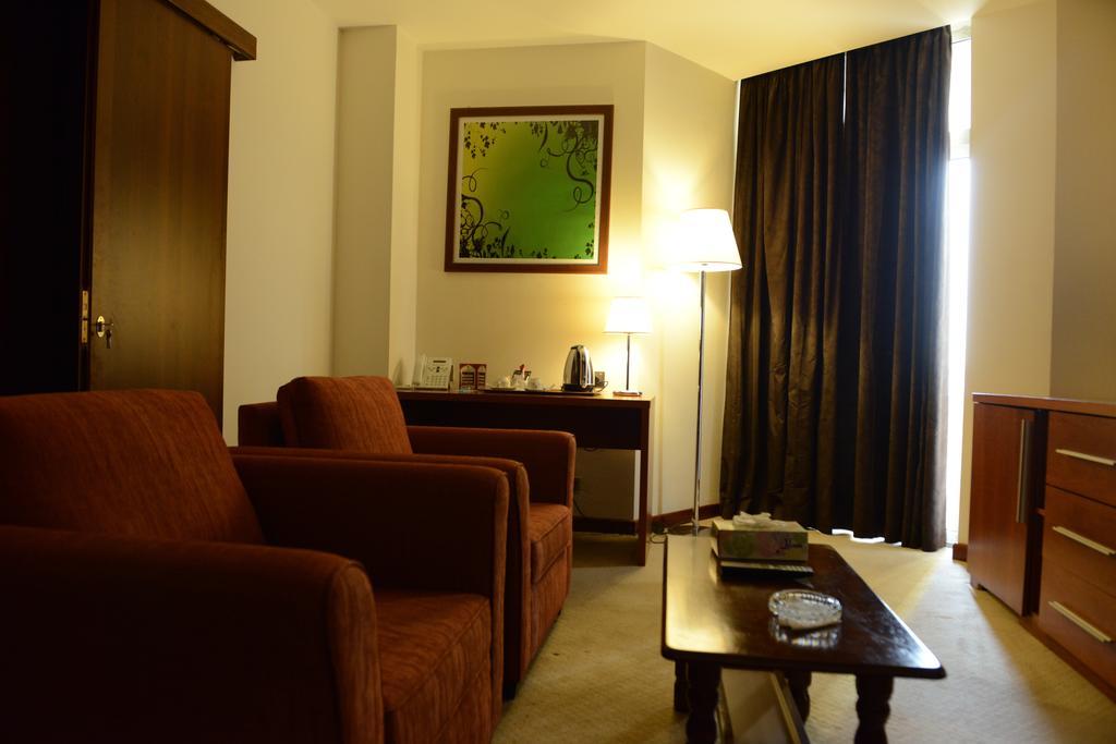 Al Mansour Hotel Baghdād Room photo